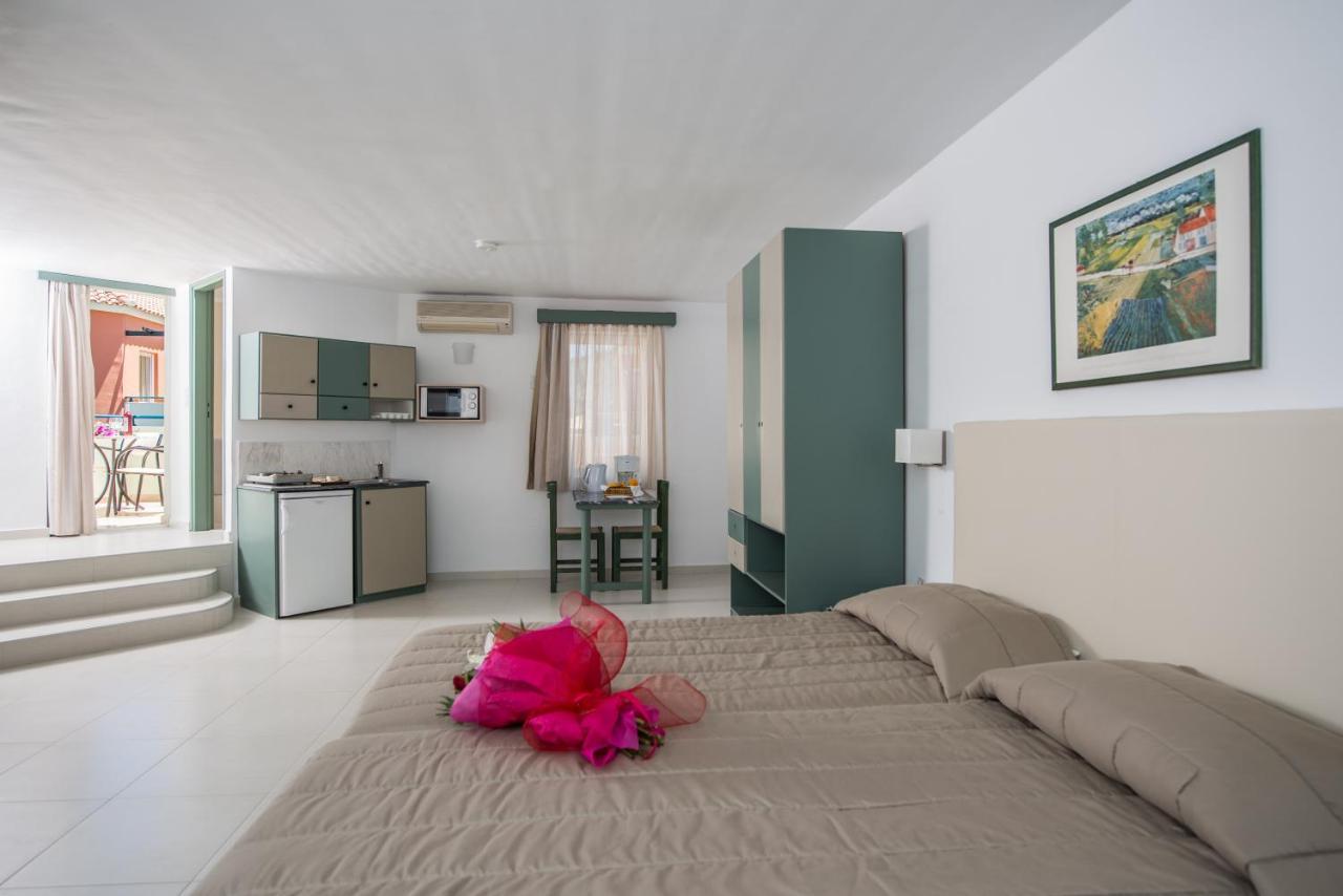 Stefan Village Hotel Agia Marina  ภายนอก รูปภาพ
