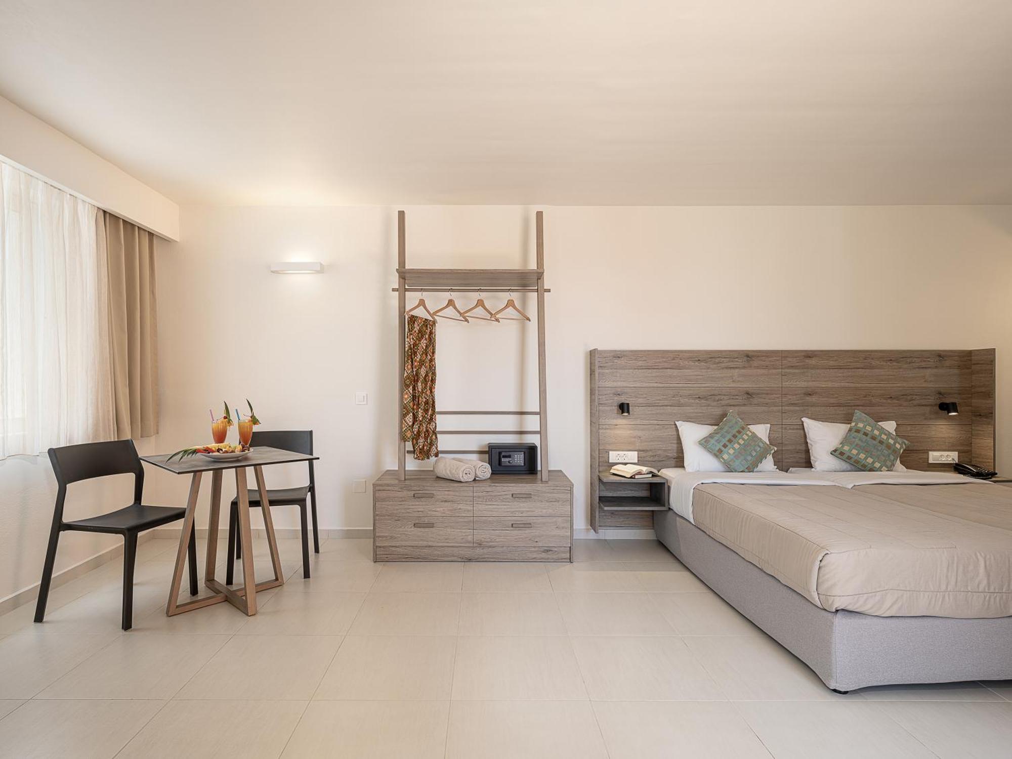 Stefan Village Hotel Agia Marina  ภายนอก รูปภาพ
